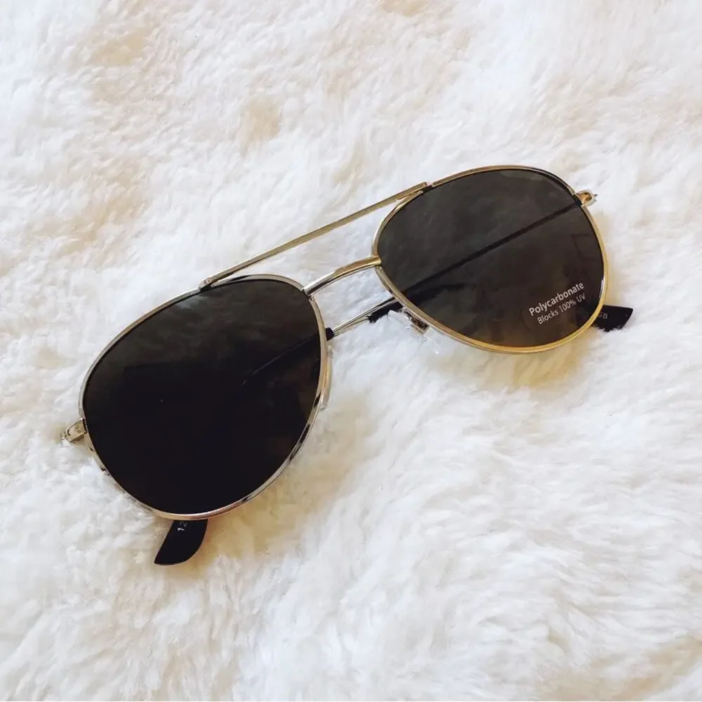 Tommy Silver with Mirrored Lenses Aviator Sunglasses